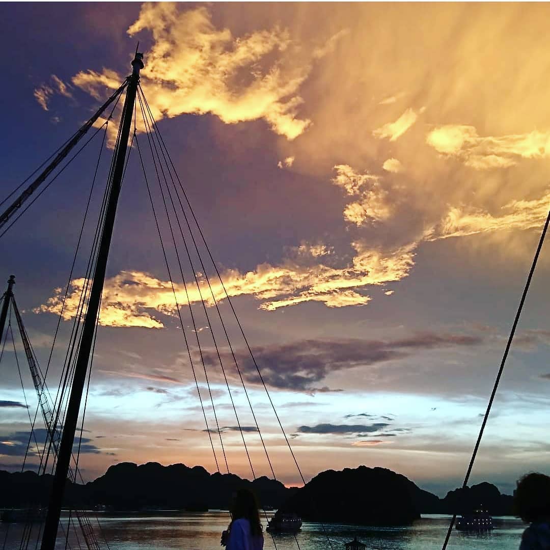 Ha-Long-Bay-view-from-the-cruise